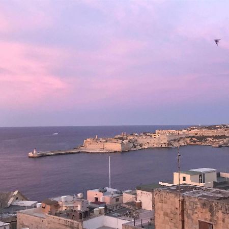 Sea View Large Valletta Appartment Dış mekan fotoğraf