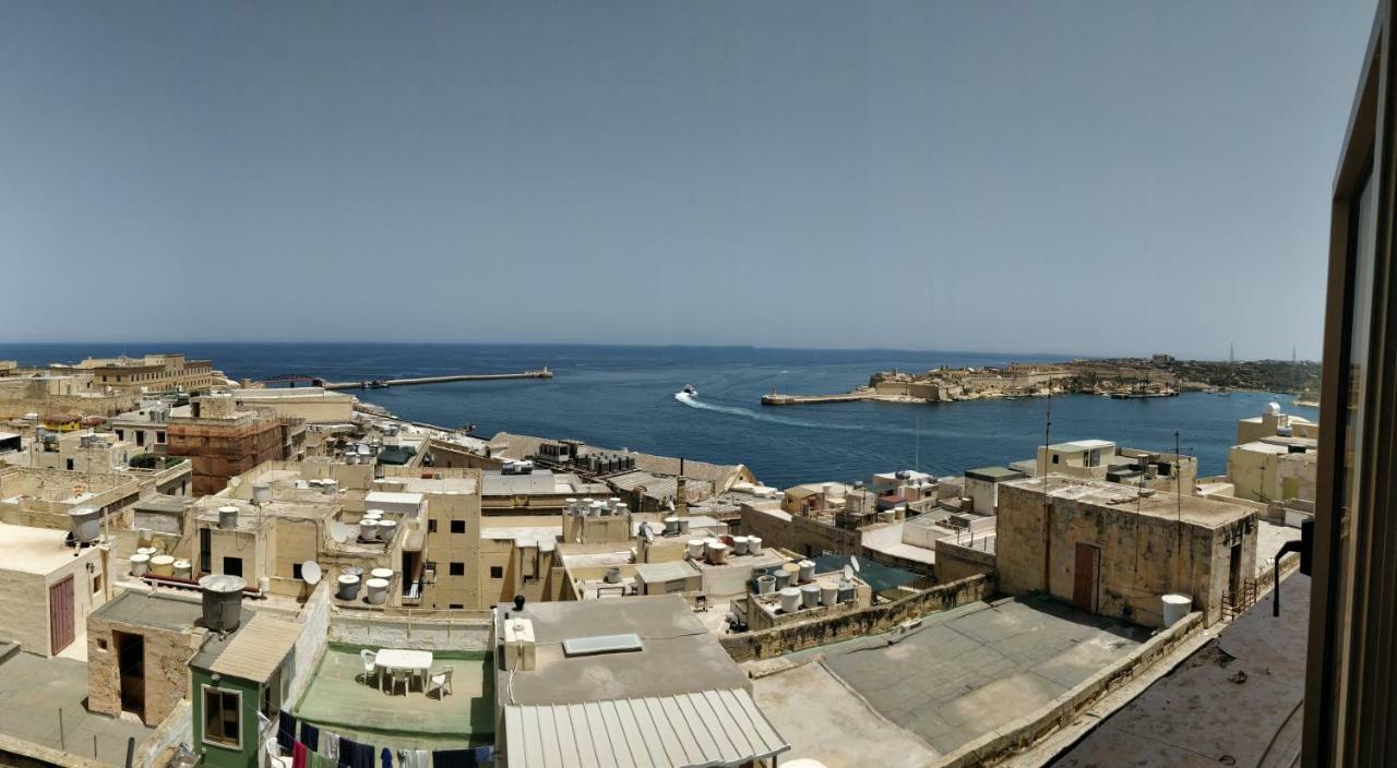 Sea View Large Valletta Appartment Dış mekan fotoğraf